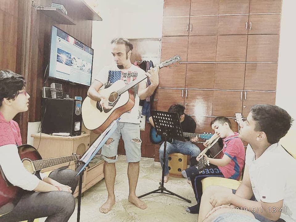 Suchait conducting a lesson 