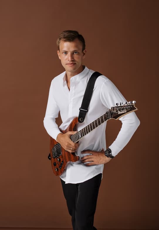 Profile photo of Peter, Guitar tutor at Wiingy 