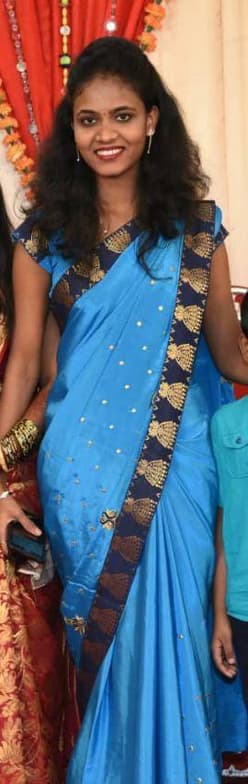 Profile photo of PRIYA, Physics tutor at Wiingy 