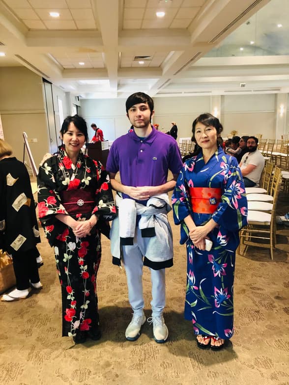 Travel snapshot of Tomás during a trip