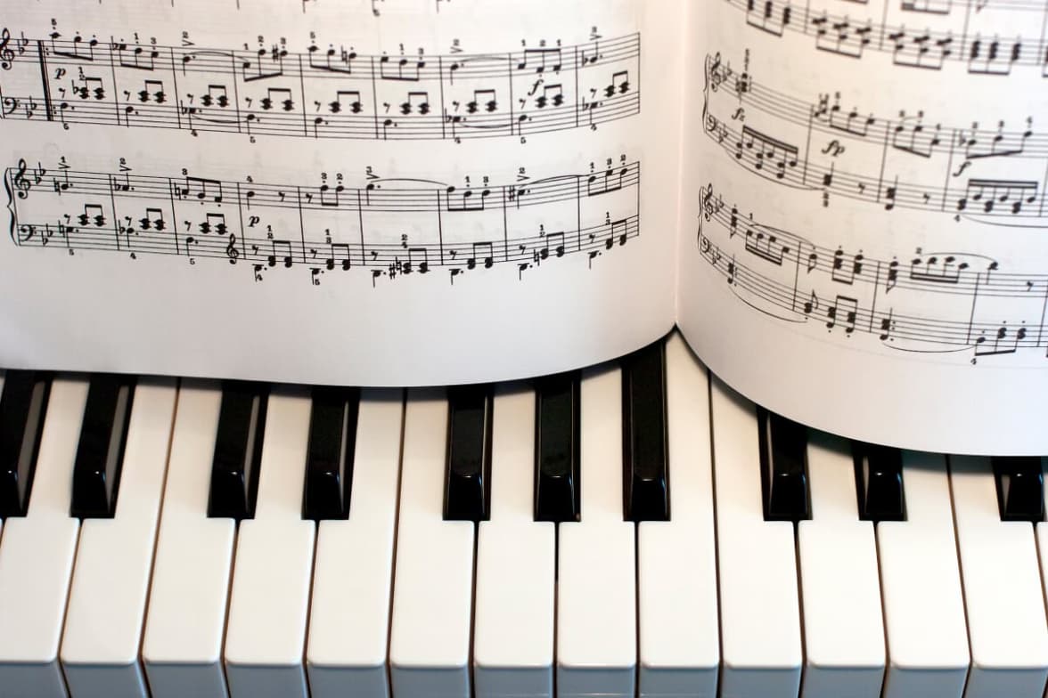 Piano learning materials by Arthran 