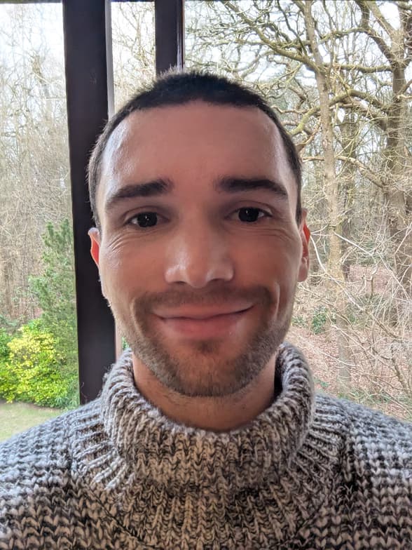 Profile photo of Nicholas, English tutor at Wiingy 