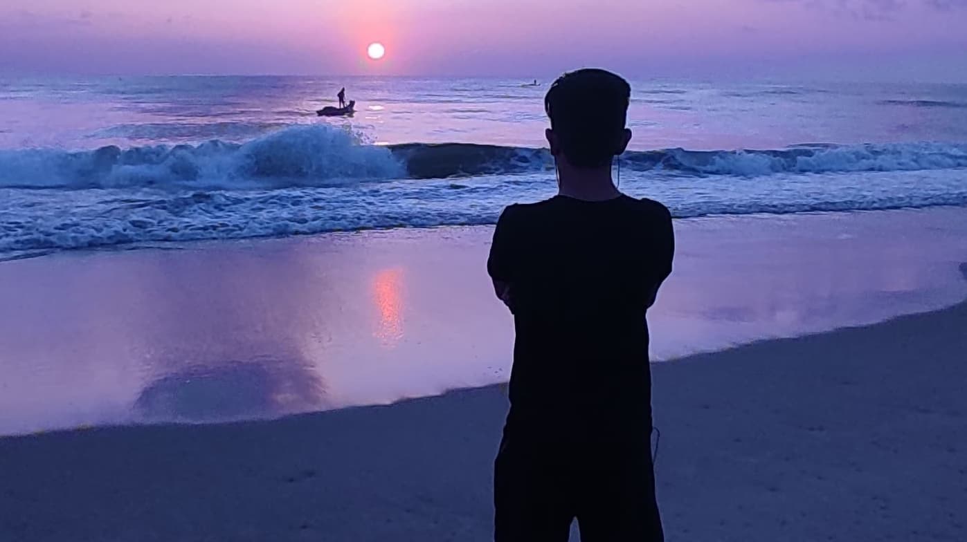 Travel snapshot of Yash during a trip 