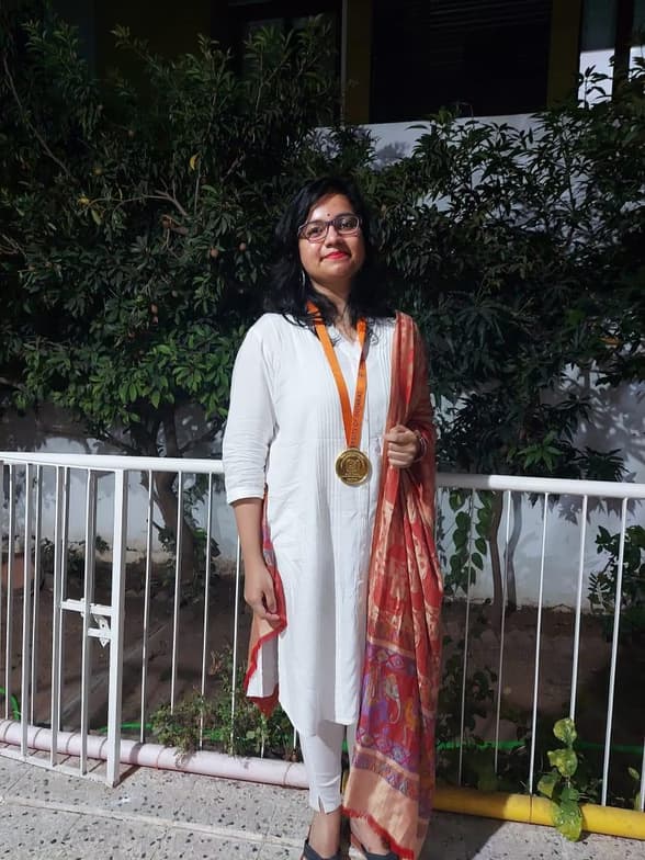 Graduation ceremony photo of Ayushi 