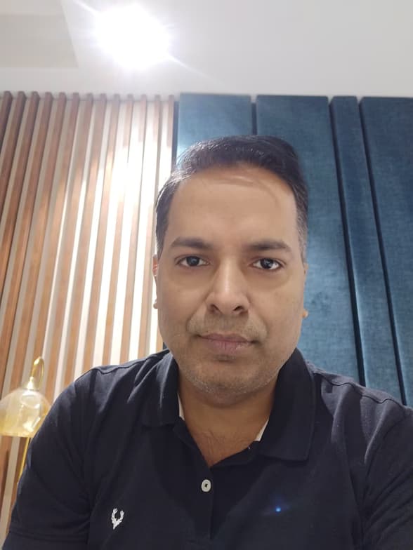 Profile photo of Suraj, Physics tutor at Wiingy 