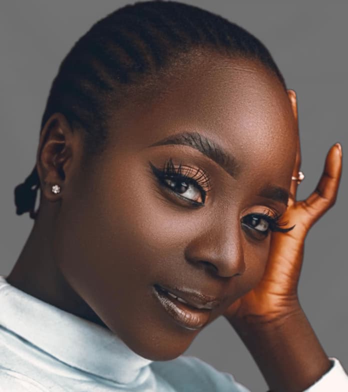 Profile photo of Awin, English tutor at Wiingy 