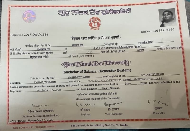 Verified degree or teaching certification of Rashmeet