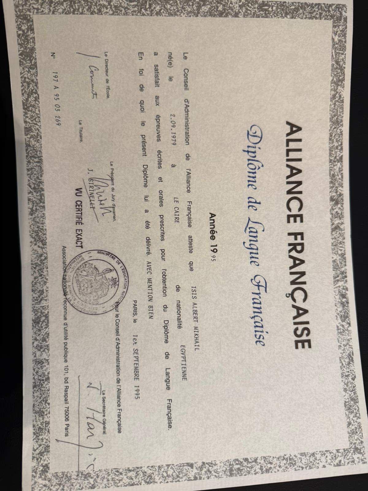 Isis graduated from Alliance Française