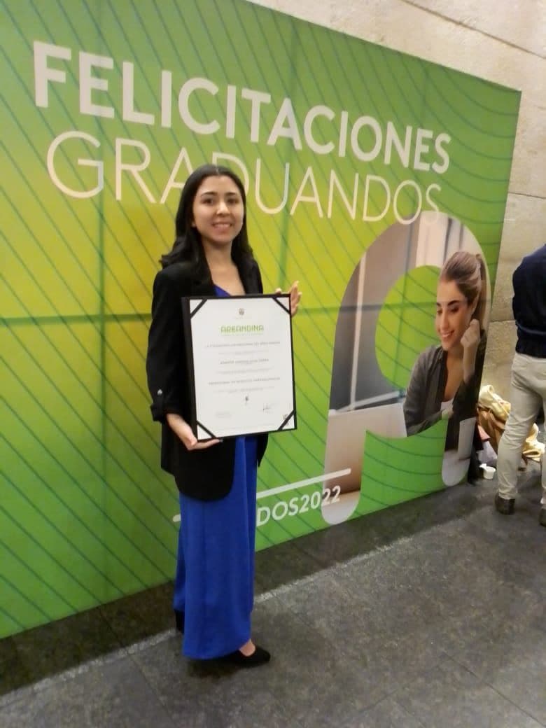 Jennifer  graduated from Smart Academy