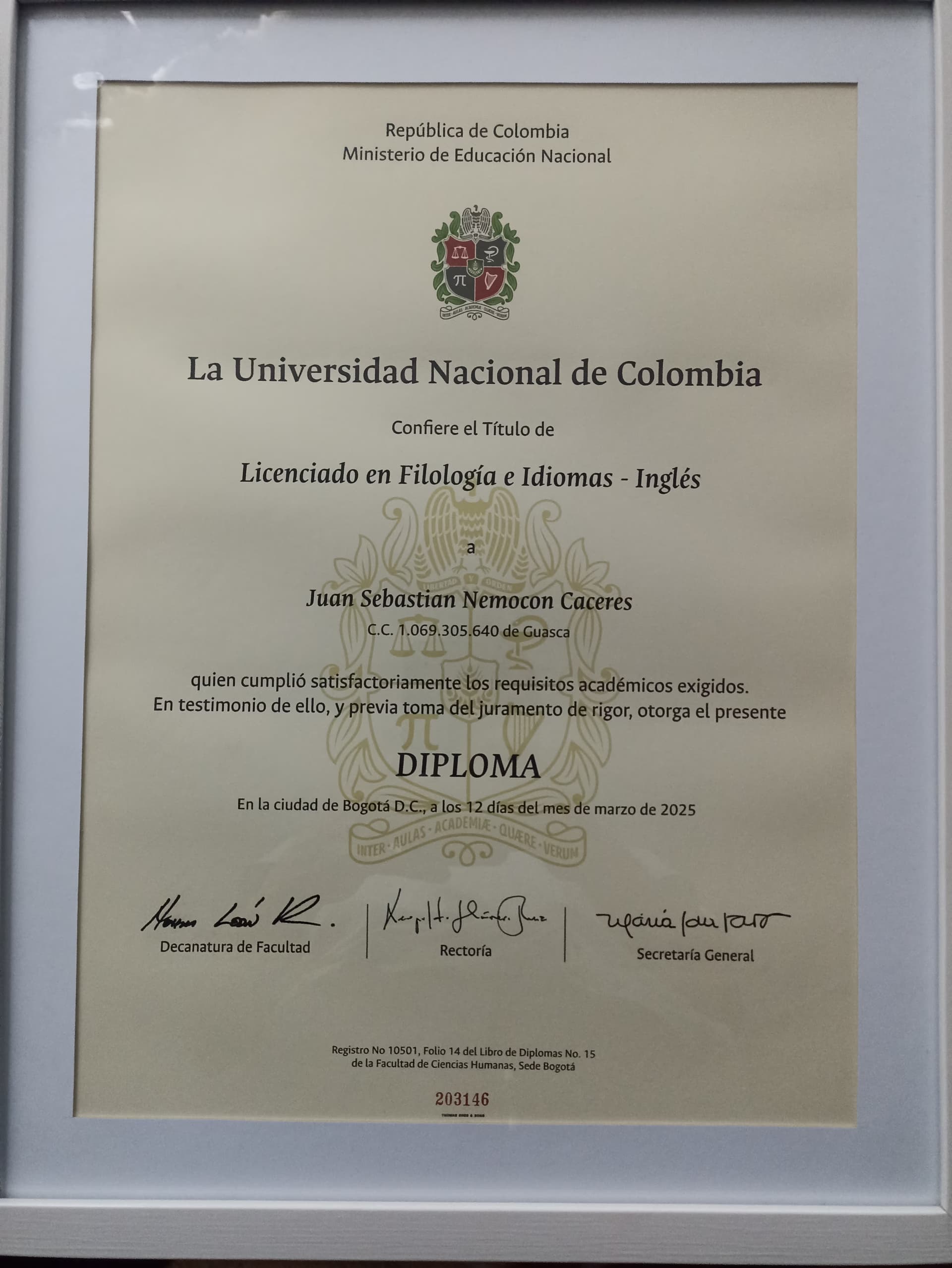 Juan Sebastian graduated from Dux TEFL