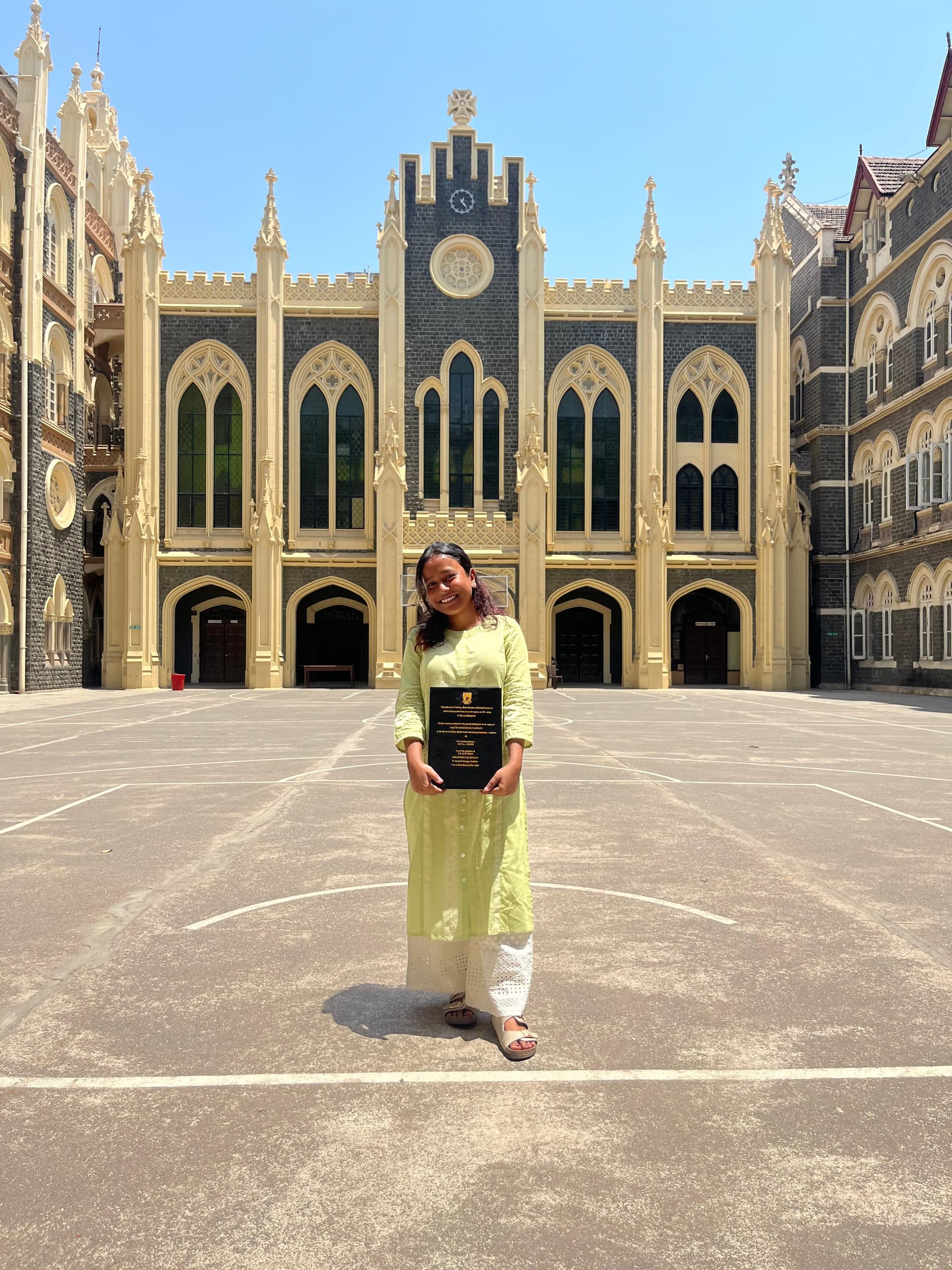 Nandinee graduated from St. Xaviers College, Mumbai