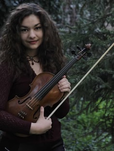 Profile photo of Gloria , undefined tutor at Wiingy