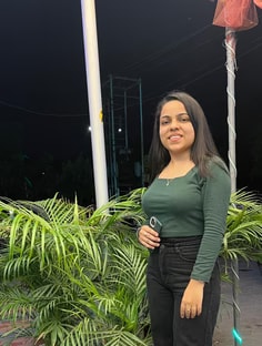 Profile photo of Simran Khosla, undefined tutor at Wiingy