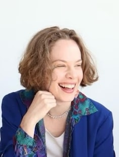 Profile photo of Raine Stern, undefined tutor at Wiingy