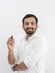 Profile photo of Mranal Koushal, undefined tutor at Wiingy