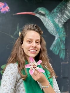 Profile photo of Florencia Larraburu, undefined tutor at Wiingy