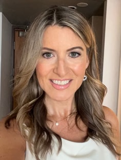 Profile photo of Jayne Williams, undefined tutor at Wiingy