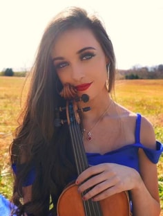 Profile photo of Beth Kelley, undefined tutor at Wiingy