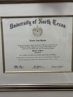 Profile photo of Laurie Depauw, undefined tutor at Wiingy