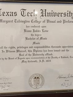 Profile photo of Kiana Love, undefined tutor at Wiingy