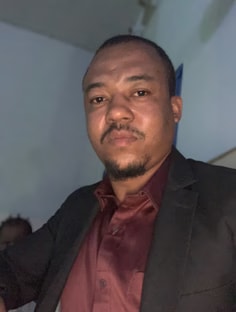 Profile photo of Romuald  Docteur, undefined tutor at Wiingy