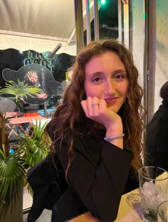 Profile photo of Arianna Cavedine, undefined tutor at Wiingy