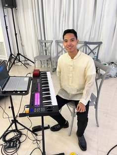 Profile photo of Richard Maaño, undefined tutor at Wiingy