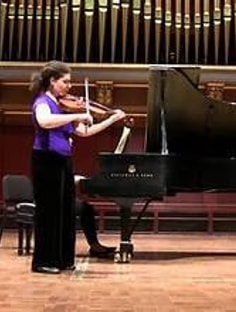 Profile photo of Amy Pikler, undefined tutor at Wiingy