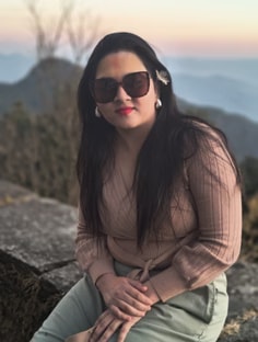 Profile photo of Silky Yadav, undefined tutor at Wiingy