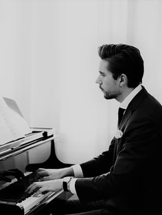 Profile photo of Paul Green, undefined tutor at Wiingy