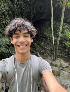 Profile photo of Ricardo Rivera, undefined tutor at Wiingy