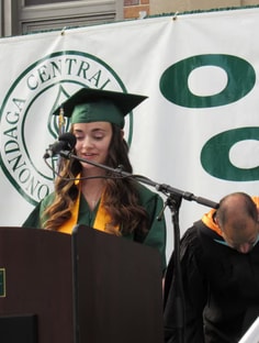 Profile photo of Lindsay  Clos, undefined tutor at Wiingy