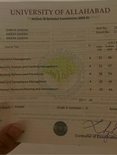 Profile photo of SHREYA SAXENA, undefined tutor at Wiingy