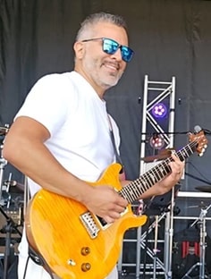 Profile photo of Jose Santis, undefined tutor at Wiingy