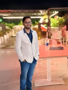 Profile photo of Akash roy, undefined tutor at Wiingy