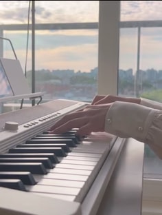 Profile photo of Monika Dong, undefined tutor at Wiingy