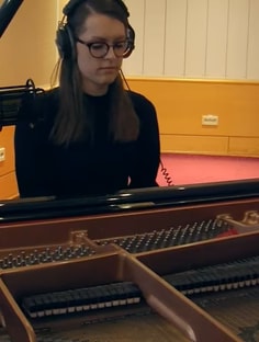 Profile photo of Rosie Sheldon, undefined tutor at Wiingy