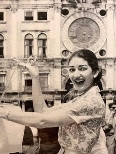 Profile photo of Rose Leon, undefined tutor at Wiingy