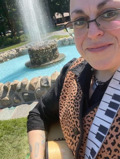 Profile photo of Mandy Oliver, undefined tutor at Wiingy