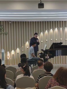 Profile photo of Hao Zhang, undefined tutor at Wiingy