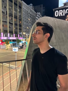 Profile photo of Liam Farhan, undefined tutor at Wiingy