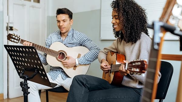 Best guitar teachers in Los Angeles: Top 1-on-1 guitar teachers, costs & how to choose