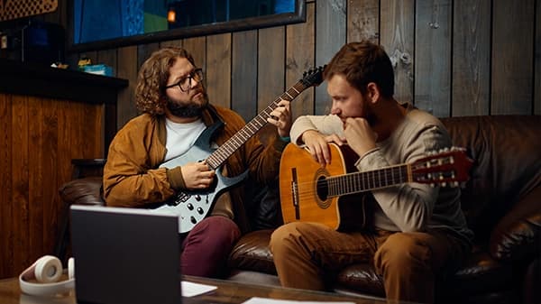 Best guitar teachers in Toronto