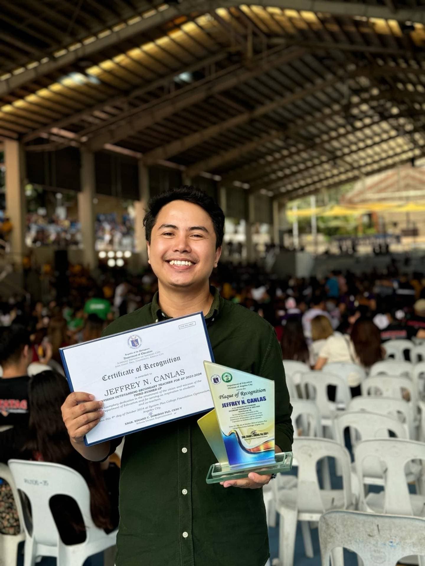 Jeffrey graduated from Tarlac State University
