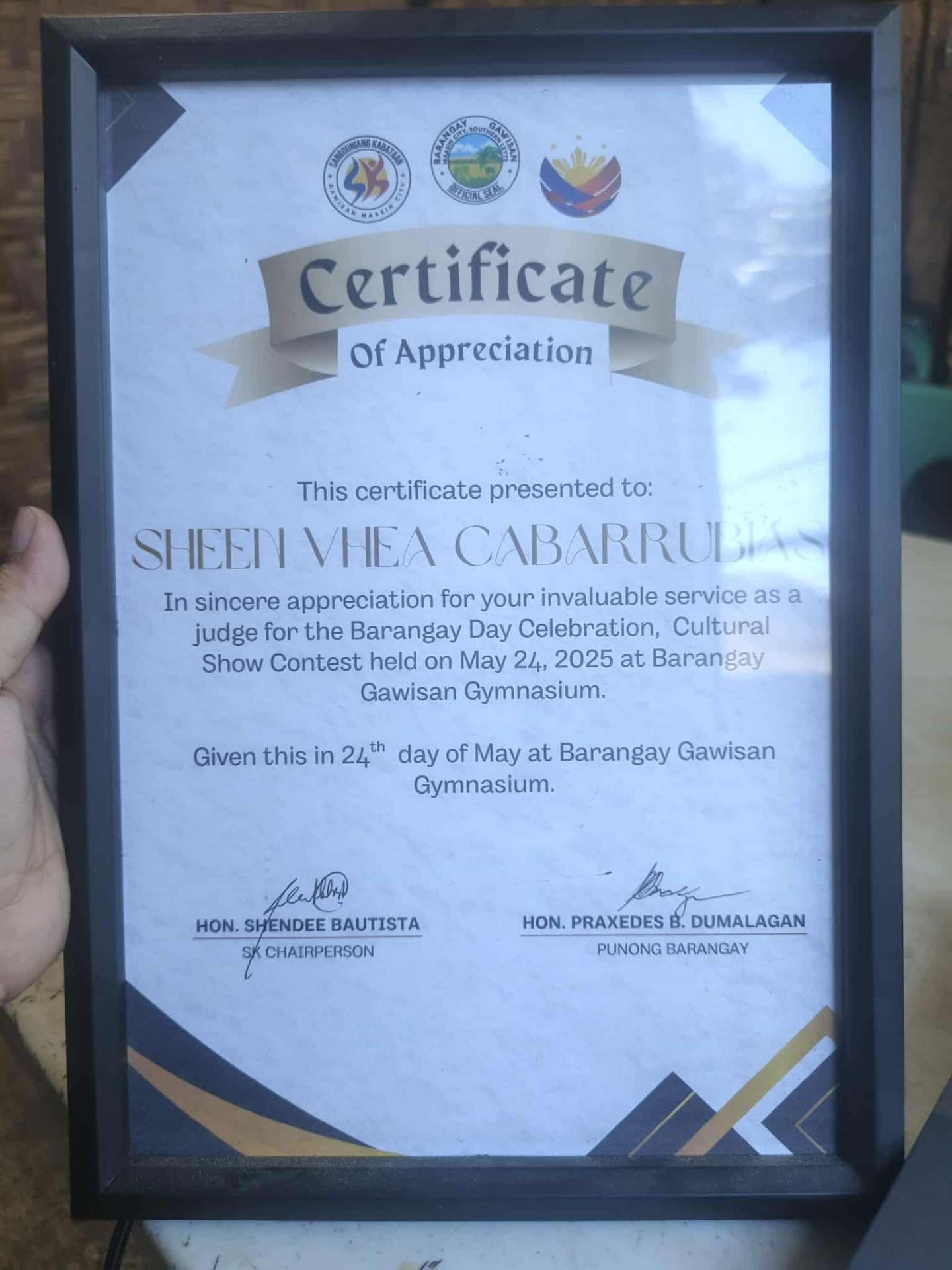 Sheen Vhea graduated from Saint Joseph College