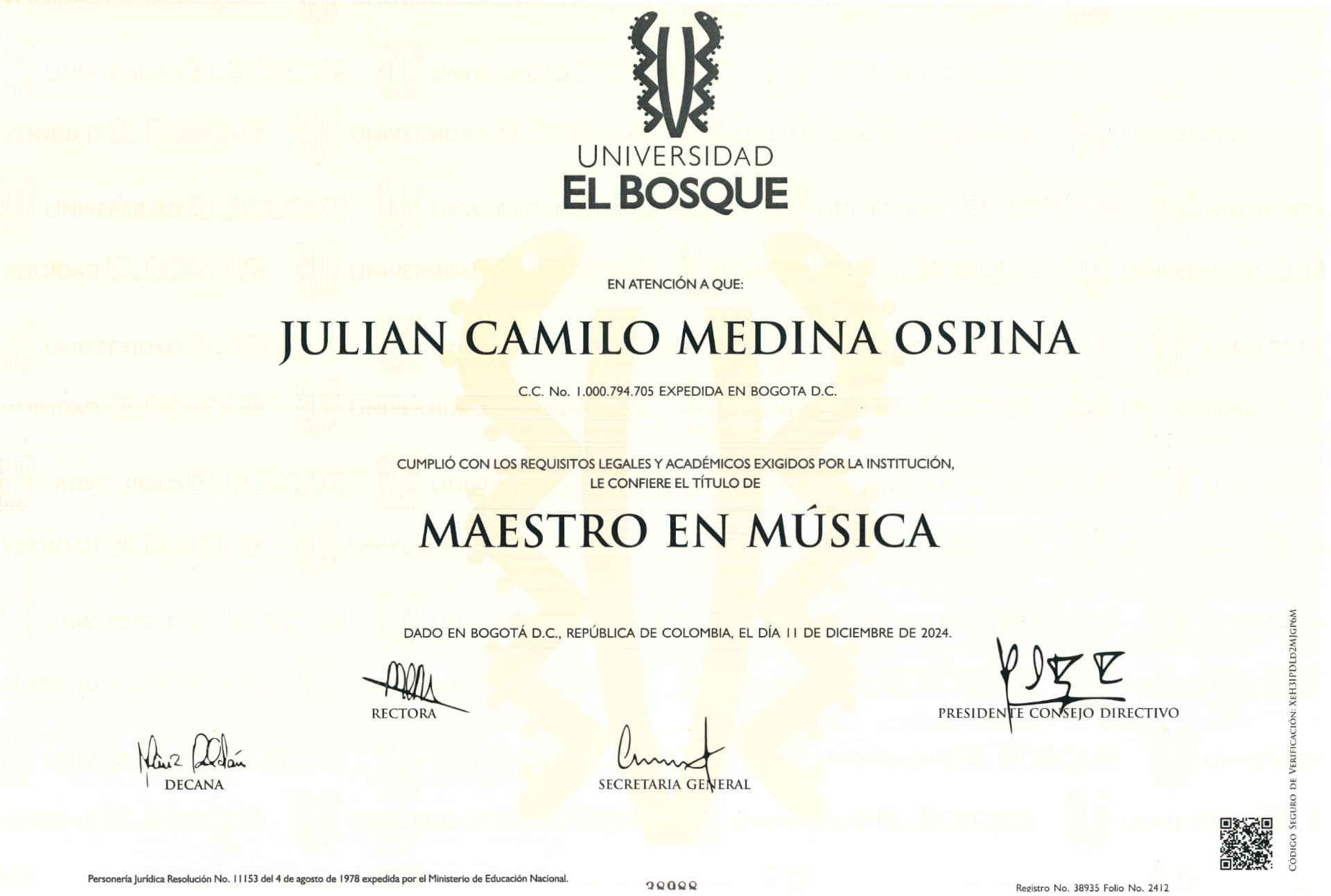 Julián graduated from Universidad El Bosque