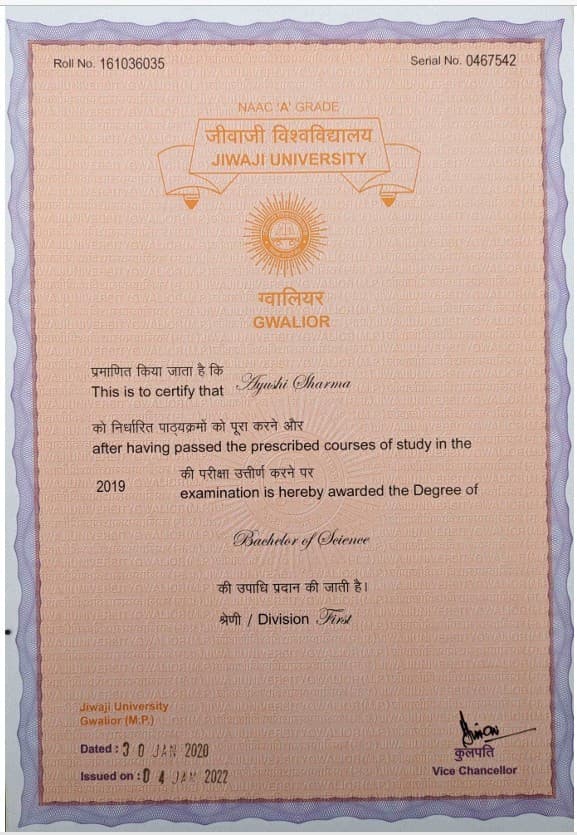 Ayushi graduated from Jiwaji university