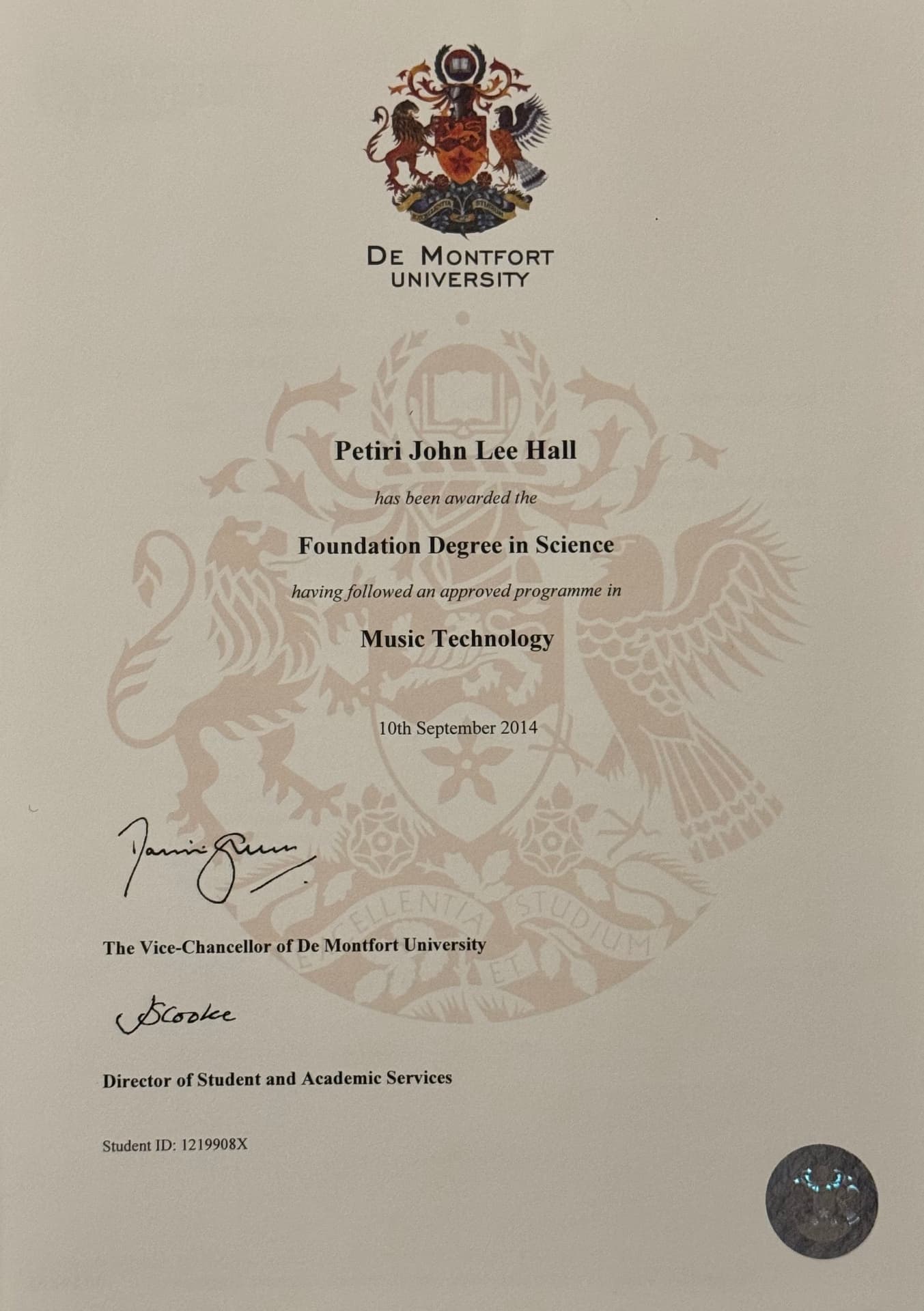 Petiri graduated from De Montfort University