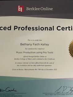 Profile photo of Beth Kelley, undefined tutor at Wiingy