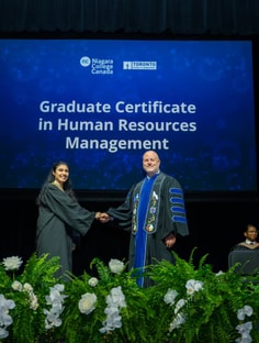 Profile photo of Aashish Kaur, undefined tutor at Wiingy